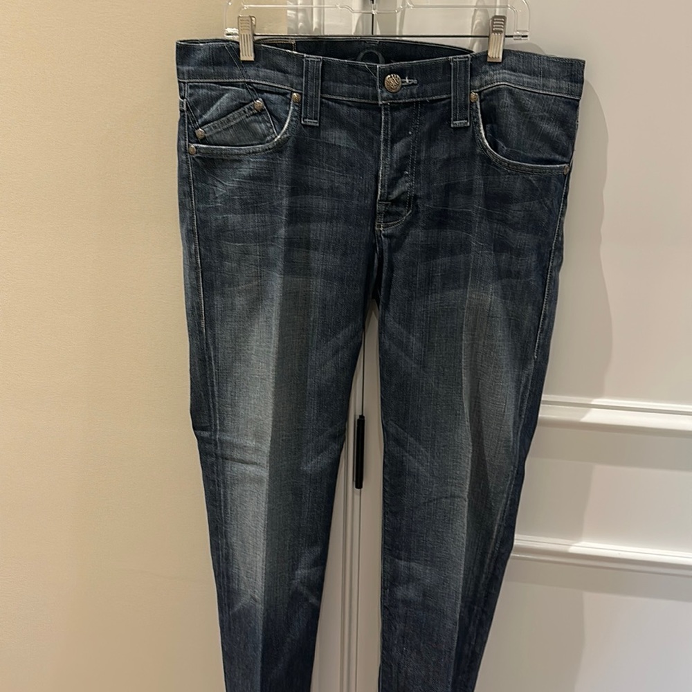 ROCK & REPUBLIC MENS JEANS SIZE 36X31 NICE CONDITION.